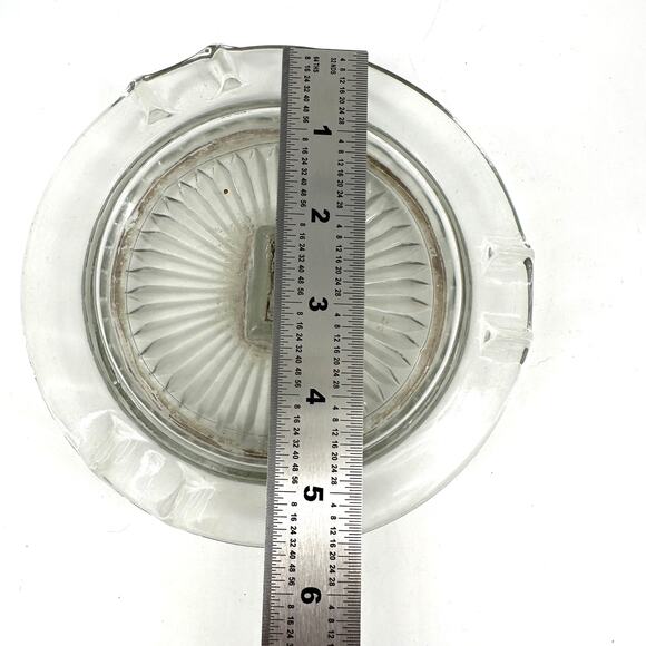 Vintage Clear Glass Ashtray Sunburst Pattern Mid Century 5.75" Round - Picture 5 of 6